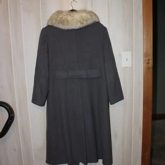 Vintage SEARS Pure Virgin Wool / Grey Charcoal Trench Coat Fur Collar